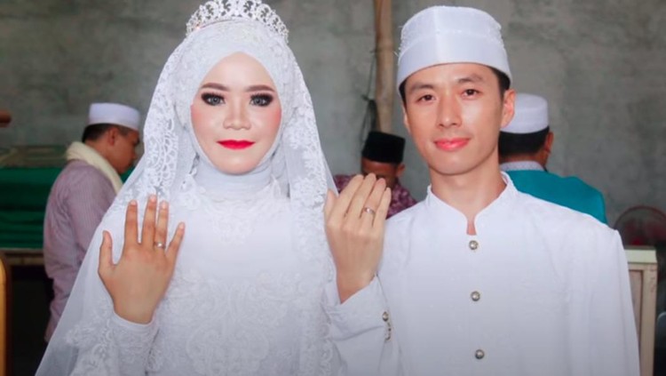 Pria China Nikahi Wanita Sasak Pria China Nikahi Wanita Sasak