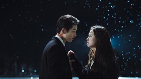 Jeon Yeo-bin Senang Bertemu Song Joong-ki di BIFF 2021