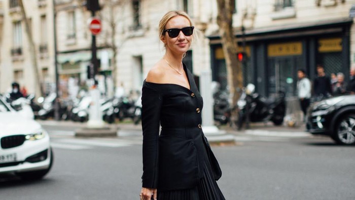 5 Fashion Item untuk Tampil Seksi dan Tetap Elegan yang Bisa Kamu Coba