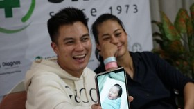Baim Wong Umukan Nama Anak Kedua, Kenzo Eldrago Wong