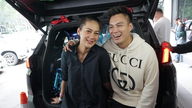 Polisi menegaskan bakal menindak pasangan artis Baim Wong dan Paula Verhoeven buntut aksi prank pengaduan kasus dugaan Kekerasan Dalam Rumah Tangga (KDRT).