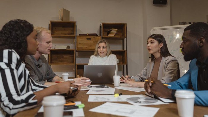 6 Hal yang Wajib Dilakukan Generasi Milenial Agar Cepat Meraih Kesuksesan di Usia Muda, Catat Poinnya!