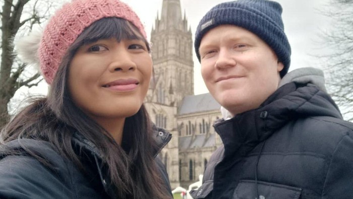 Dyah Shea, WNI nikah dengan bule Inggris