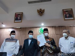 MUI Tetapkan Vaksin Zifivax Asal China Aman dan Halal