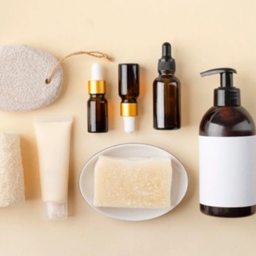 img-title Mulai dari Sabun Wajah sampai Sunscreen, Berikut 6 Brand Lokal yang Merilis Skincare Terbaru dengan Harga Terjangkau!