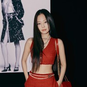 Ini Gaya Para Selebriti Saat Hadiri Paris Fashion Week, Siapa yang Paling Stylish?