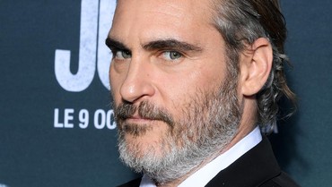 img-title Joaquin Phoenix Pingsan di Lokasi Syuting 'Beau Is Afraid'