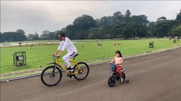 KEKAGUMAN NETIZEN DENGAN BAKAT BERNYANYI SEDAH MIRAH
