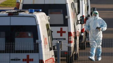 Kasus Covid-19 di Rusia Meningkat. (REUTERS/MAXIM SHEMETOV) Kasus Covid-19 di Rusia Meningkat. (REUTERS/MAXIM SHEMETOV)