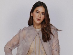 Aksi Paula Verhoeven Jadi Model di Arab Fashion Week