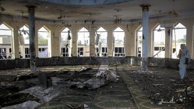 FOTO: Masjid Syiah Afghanistan Diguncang Ledakan Hebat