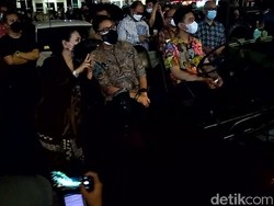 Momen Sandiaga-Gibran Nonton SIPA dari Atas Jip