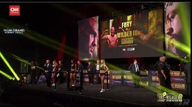 VIDEO: Momen Timbang Badan Fury vs Wilder