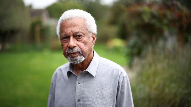 Penulis kelahiran Zanzibar, Abdulrazak Gurnah, sebagai penerima penghargaan Nobel Sastra 2021.