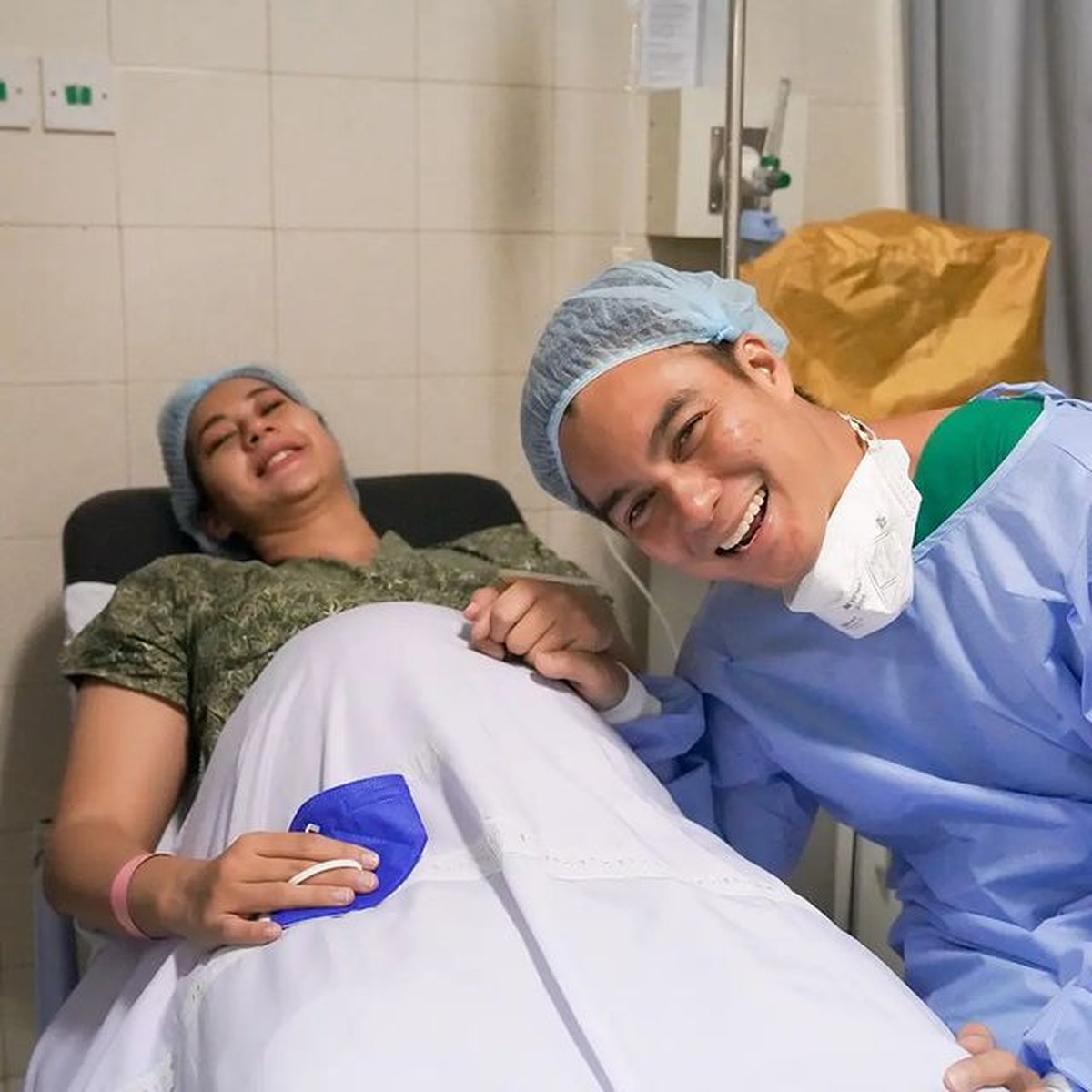 Kabar bahagia datang dari Baim Wong dan Paula Verhoeven yang telah melahirkan anak kedua mereka&period; Yuk intip momennya&excl;