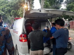 Pelajar di Bogor Tewas Tertimpa Dahan Pohon Saat Mengendarai Motor