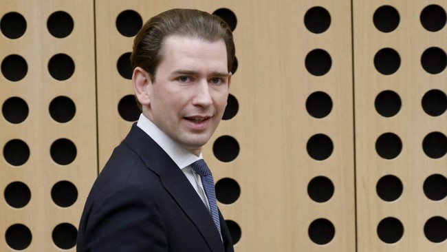 Sebastian Kurz mengumumkan pengunduran dirinya sebagai Kanselir Austria pada Sabtu (9/10) waktu setempat. Berikut alasannya.