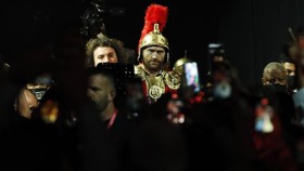 Fury Bertingkah Aneh Sebelum Menang KO Atas Wilder