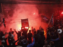 Persib Tampil Melempem, Bomber Sebut Robert Miskin Teknik