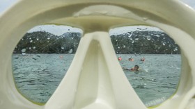 FOTO: Berenang-renang di Pulau Rubiah