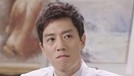 9 Potret Tampan Aktor Korea Dalam Balutan Jas Putih