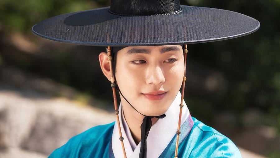 Ahn Hyo Seop dalam drama Korea Lovers of the Red Sky