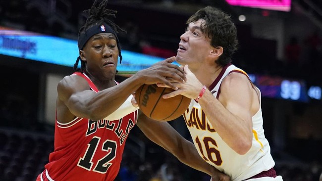 Netizen Indonesia dibuat bingung dengan cuitan klub basket NBA Chicago Bulls yang menuliskan 'Iso Ayo' saat melawan Cleveland Cavaliers.
