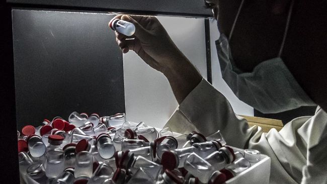 China bakal kirim 1 miliar dosis vaksin Covid-19 ke Afrika dalam tiga tahun mendatang. China mengumumkan ini saat Afrika jadi perhatian akibat varian Omicron.