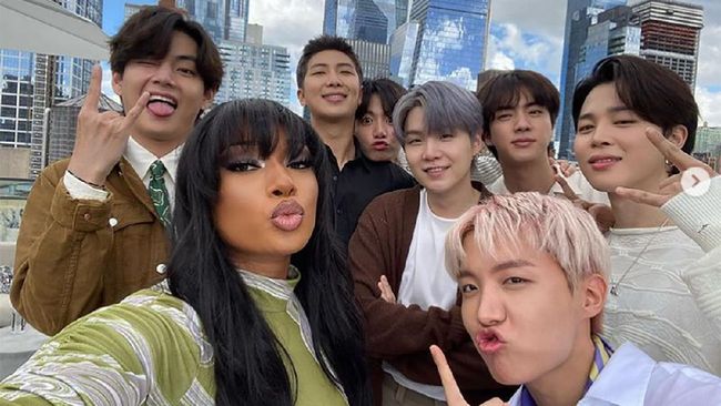 Bts Debut Bawakan Butter Bareng Megan Thee Stallion Di Ama 2021