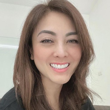 Keciduk Makan Bareng Jonathan Frizzy, Ini Klarifikasi Dhena Devanka