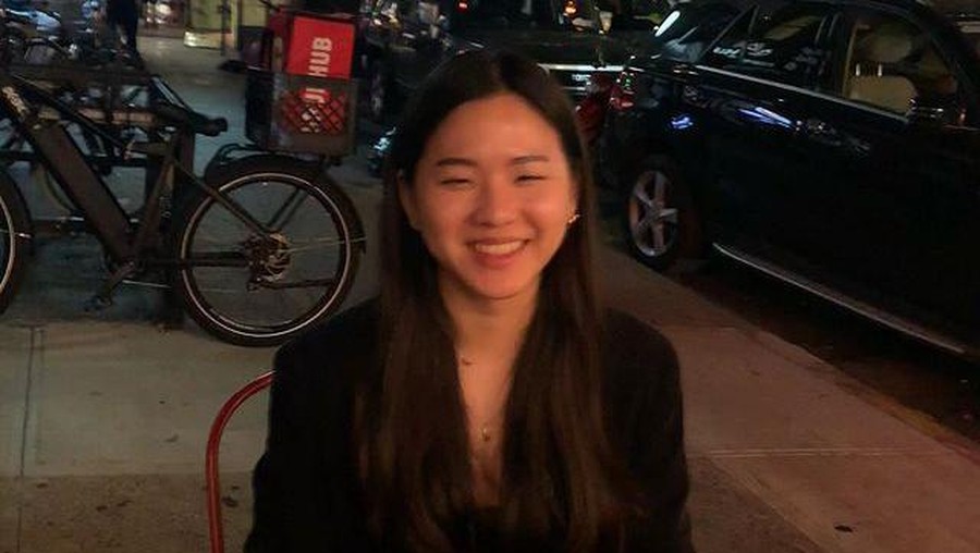 Nathania Purnama adalah putri Ahok dari pernikahannya dengan Veronica Tan. Yuk kita intip potret Nathania!