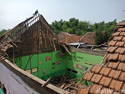 Miris, 4 Ruang Kelas SDN di Jombang Ini Tak Layak Huni-1 Ruangan Ambruk