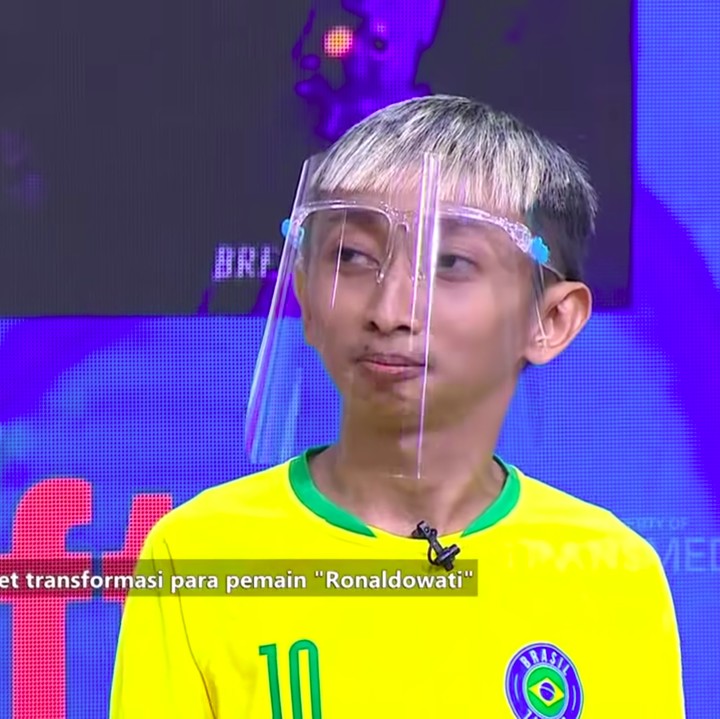 <p>Omo sendiri kini sudah meninggalkan dunia peran. Ia pun memilih untuk menjadi seorang <em>disc jokey</em> atau DJ.  (Foto: YouTube TRANS TV Official)</p>