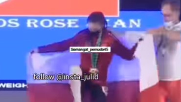 img-title Viral Atlet Polandia Pinjam Bendera Indonesia di Kejuaraan Dunia