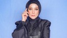 Erra Fazira mantan istri Engku Emran sedang jadi sorotan karena diisukan menjadi istri kedua seorang ahli politik&period; Yuk intip potretnya&excl;