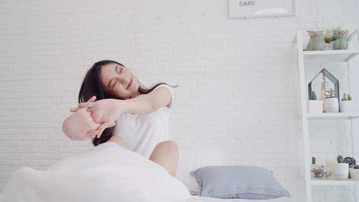 5 Alasan Kesehatan Mengapa Kamu Sebaiknya Bangun Lebih Awal Saat Pagi Hari, Bikin Mood Baik Seharian Salah Satunya!