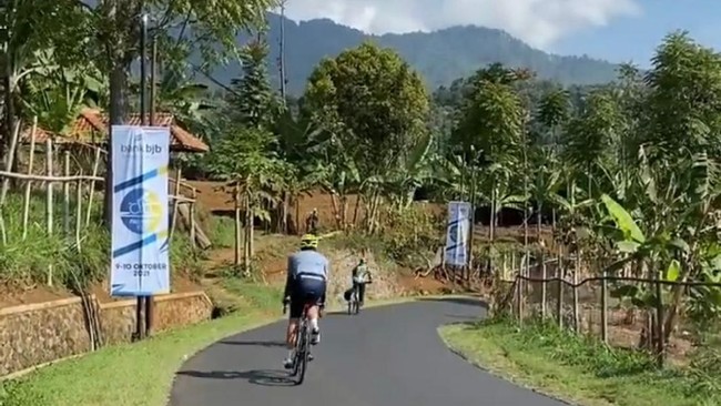 Pemimpin Divisi Corporate Secretary Bank BJB Widi Hartoto berharap, kegiatan Pasundan Ride dapat menjadi penanda geliat aktivitas masyarakat di tengah pandemi.