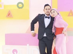 Crazy Rich Malang Ungkap Kisah di Balik Aksi Borong 100 Ribu Mawar untuk Istri