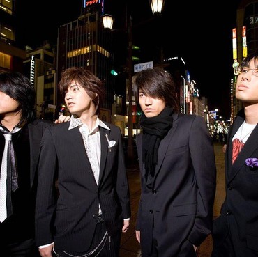 Ken Zhu Tegaskan Tak Pernah Akrab dengan Member F4