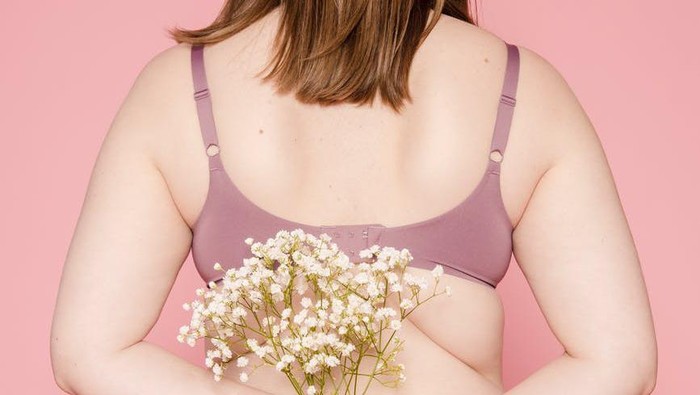 Nggak Lulus dari Columbia University, Perempuan Muda Ini Sukses Bisnis Pakaian Dalam