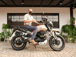 Ini Pemilik Pertama Moto Guzzi V85 TT Travel di Indonesia, Harga Setara SUV Palisade