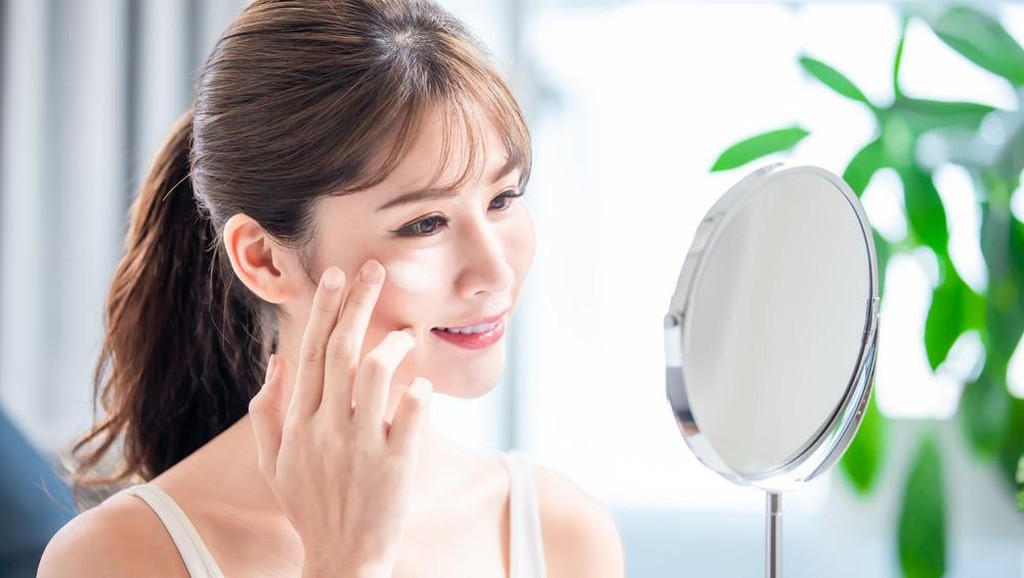 Rahasia Kulit Sehat Bebas Iritasi ala Korea? Simak Ulasan 3 Produk Andalan SKIN1004! Rekomendit