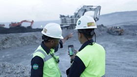 Petrosea Teken Tambahan Kontrak US$100 Juta untuk Proyek Bauksit