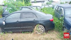 Puluhan Mobil Dinas Pemkot Tangerang Terbengkalai