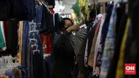 Cara Pintar Pilih Baju Bekas di Thrift Shop, Bekas Tapi Mewah