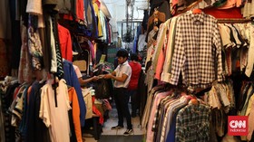 5 Tempat Populer Thrifting, Tetap Gaya Pakai Baju Bekas Branded