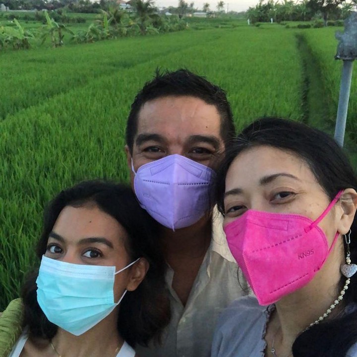 <p>Indra Lesmana sendiri kerap bagikan potret keakraban putri dan istrinya di media sosial. (Foto: Instagram @indralesmana)</p>