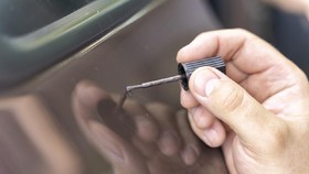 Cara Mudah Menghilangkan Baret di Bodi Mobil