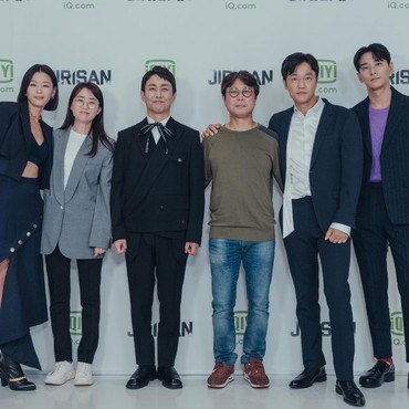 Momen Seru dan Kocak Bintang Drama Korea Jirisan di Lokasi Syuting