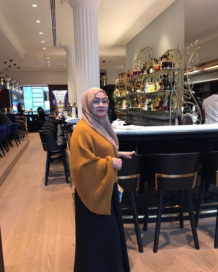 Kusthini Harjono Sigit Ibunda Maia Estianty